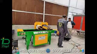 راه اندازی ماشین کارنده بذر در سینی نشا در آخرین روزهای سال ۹۸. گلخانه تولید نشا