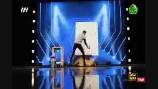 اجرای مهران رحمانی در برنامه عصر جدید - عکس حاج قاسم سلیمانی