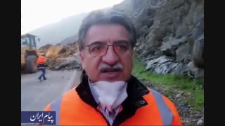 محورچالوس در اثر ریزش کوه مسدود شد