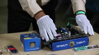 نصب پردازنده وسیستم خنک کننده