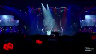 اجرای آهنگ Gravity از EXO در ژاپن